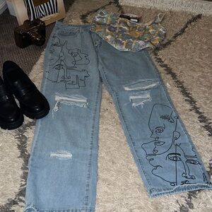 Light wash, deco, designed distressed straight leg jeans